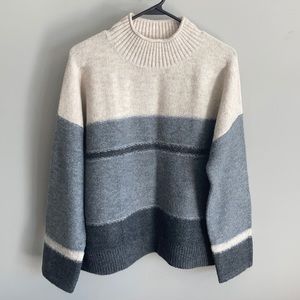 Universal Thread Sweater // Size L